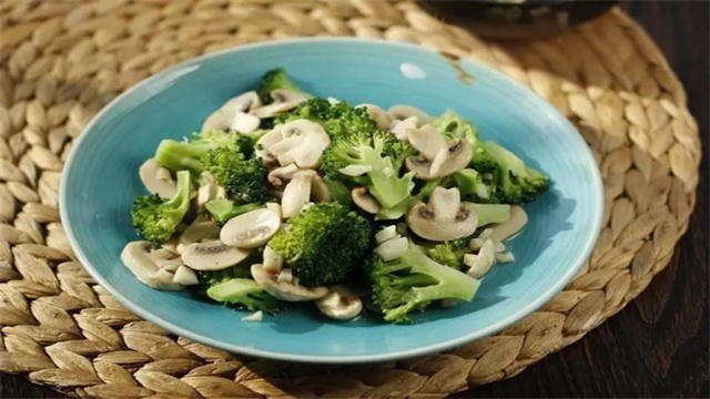 對肝最好的七種食物，建議：每天一道輪替著吃，肝越來越好