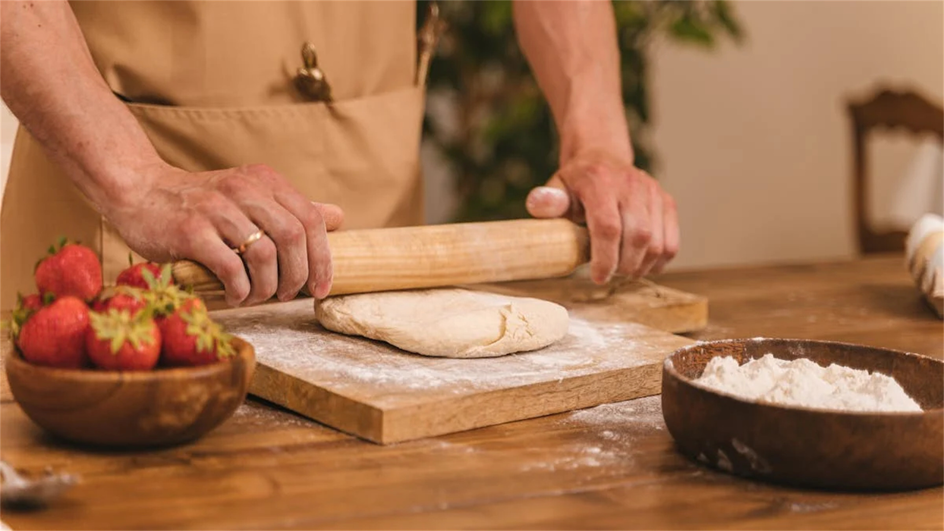 Can you name all the kitchen utensils?